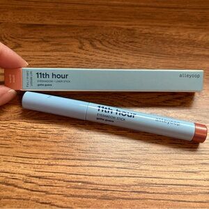 NIB Alleyoop 11th Hour Eyeshadow & Liner Stick - Gotta Guava (1.4g/.049oz)